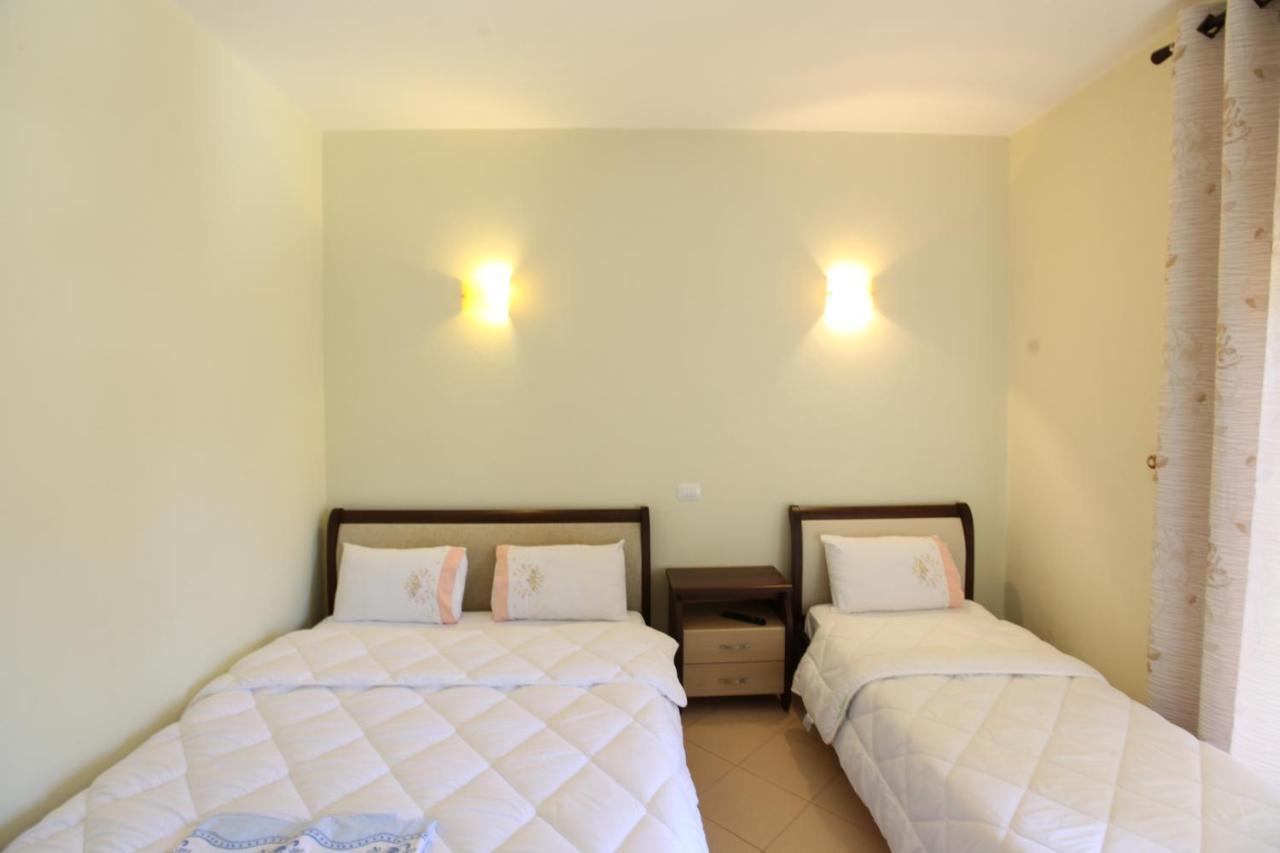 Hotel Gryka E Kelcyres Ngoại thất bức ảnh