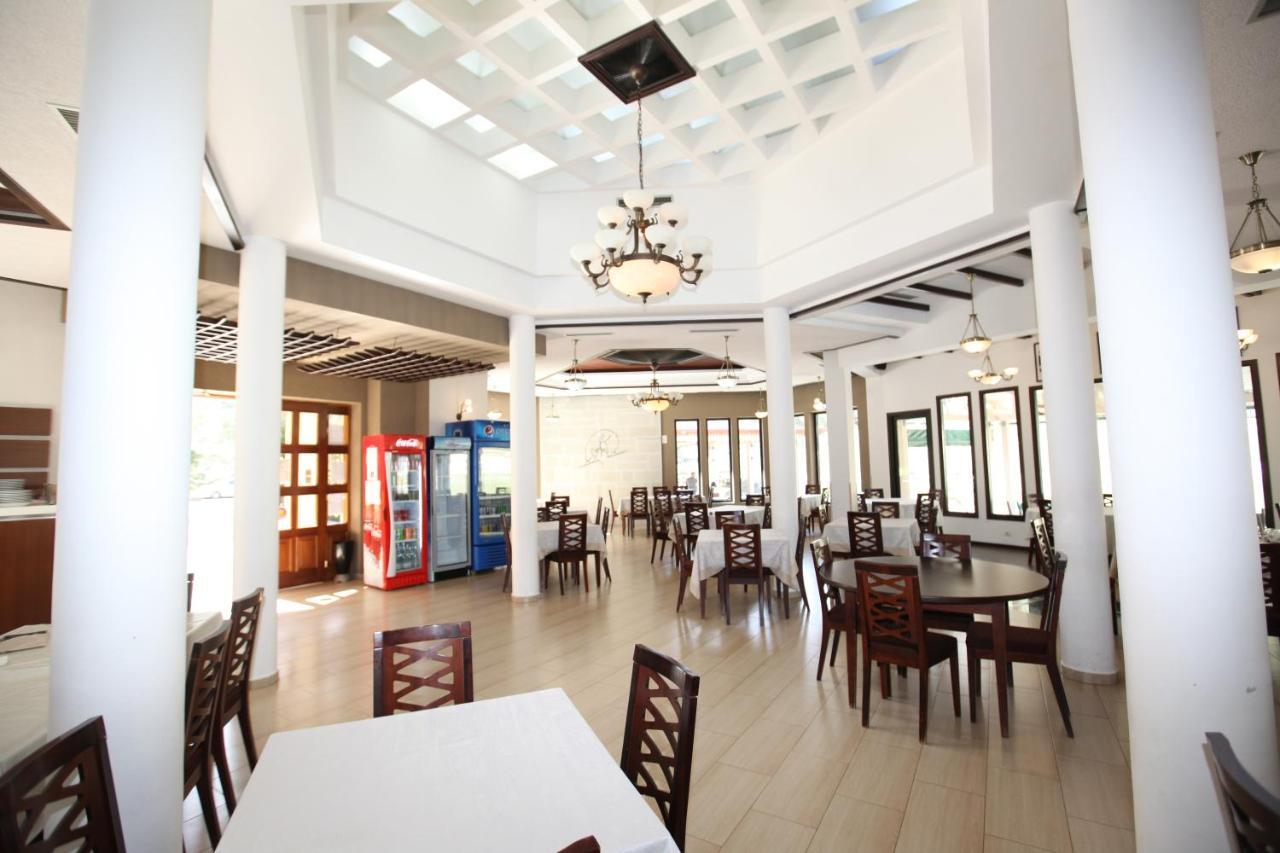 Hotel Gryka E Kelcyres Ngoại thất bức ảnh